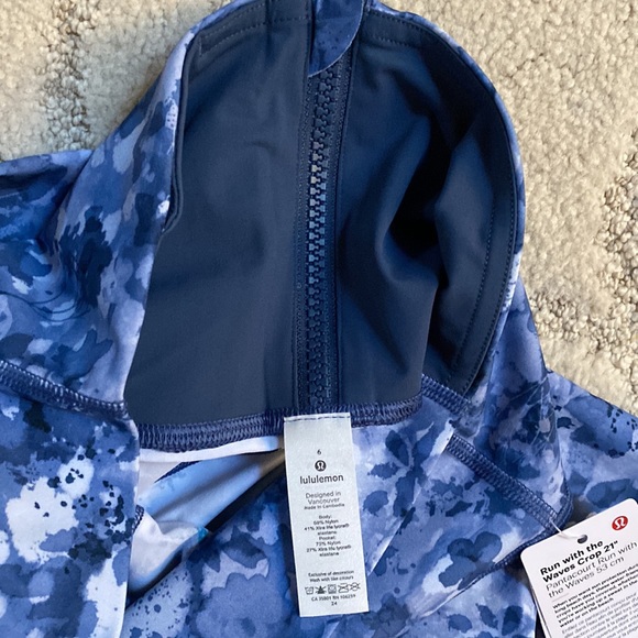 Brand new Rare Lululemon Run With The Waves Crops 21” - Picture 5 of 6